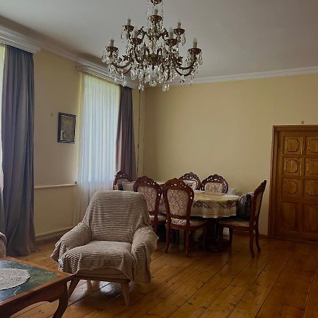Guesthouse Kostava 72 Kazbegi Eksteriør bilde